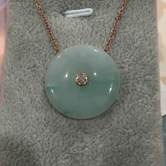 Beautiful jade pendant with 14K rose gold chain - Picture 4 of 8